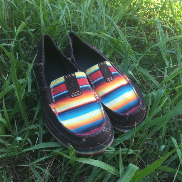 Ariat Shoes - Ariat serape cruisers